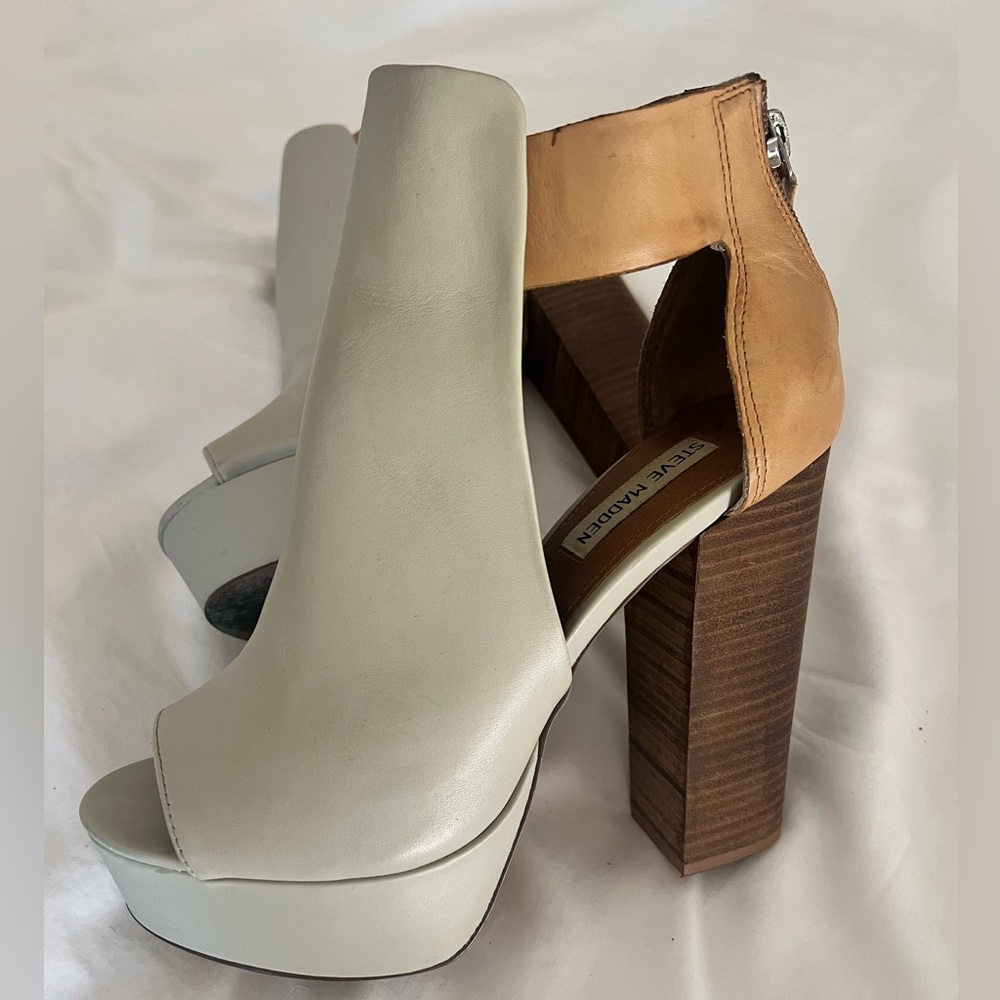 Steve Madden Platform boot heel !! Worn maybe 5x.